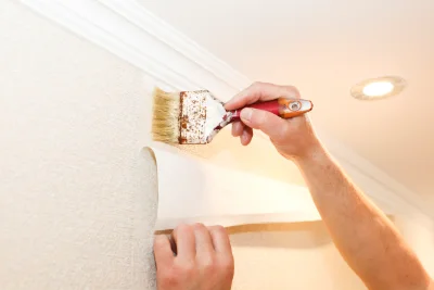 Pose de papier peint à Lignorelles — revêtements muraux et toiles de verre